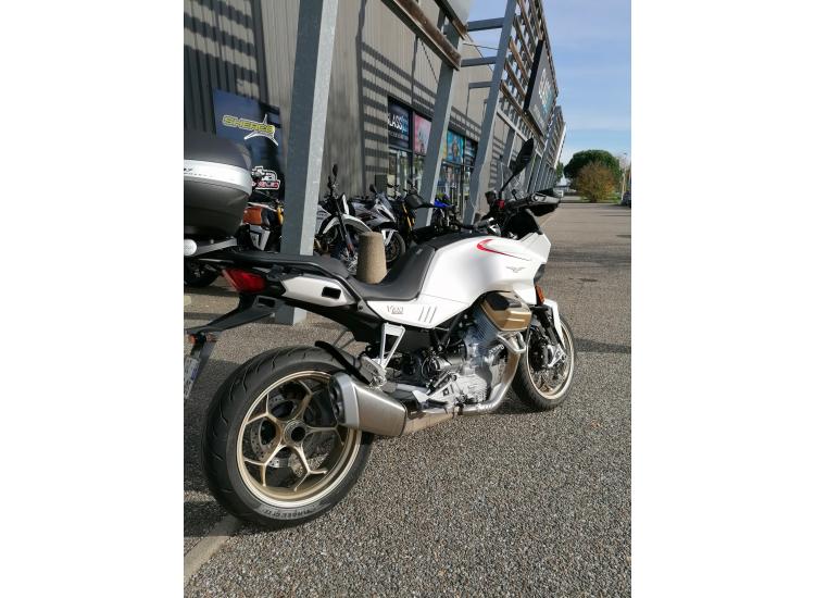 MOTO GUZZI V100  MANDELLO / 185€ PAR MOIS / DSN MOTOS 47