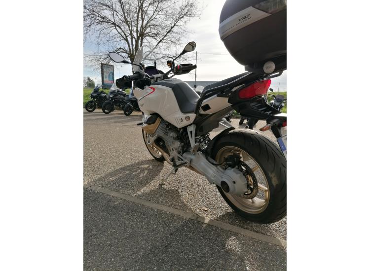 MOTO GUZZI V100  MANDELLO / 185€ PAR MOIS / DSN MOTOS 47