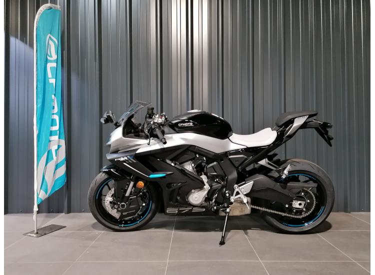 CF MOTO 675 SR-R / 175€ PAR MOIS / DSN MOTOS MARMANDE