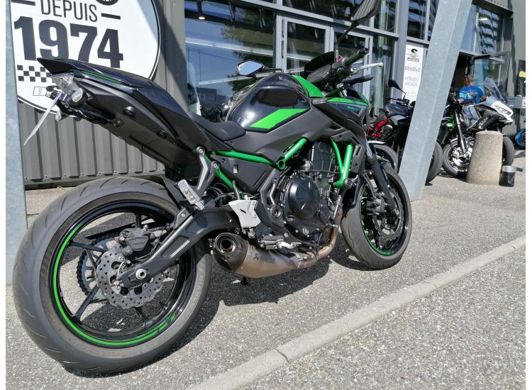 KAWASAKI Z 650 / 160 € PAR MOIS/ DSN MOTOS 47