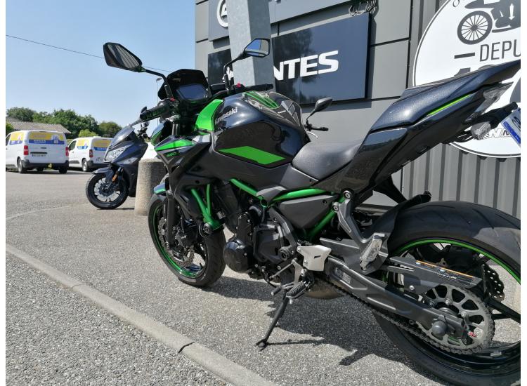 KAWASAKI Z 650 / 160 € PAR MOIS/ DSN MOTOS 47