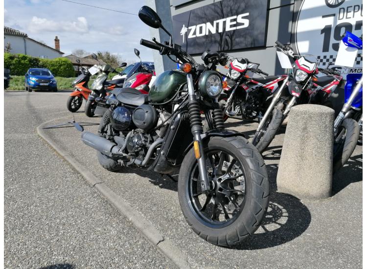 HYOSUNG GV 125 / 110€ PAR MOIS/ DSN MOTOS 47
