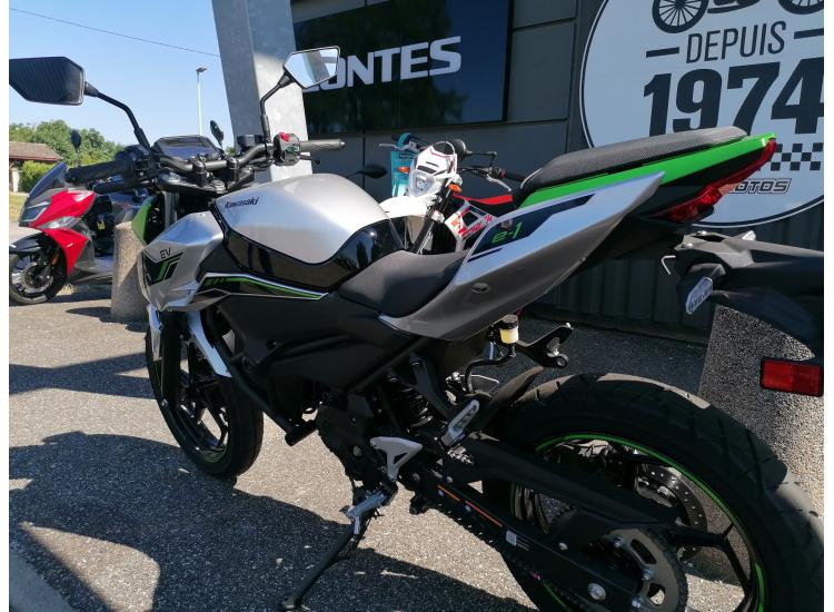KAWASAKI Ze-1 / 150€ PAR MOIS / DSN MOTOS 47