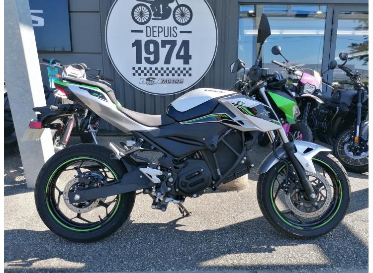 KAWASAKI Ze-1 / 150€ PAR MOIS / DSN MOTOS 47