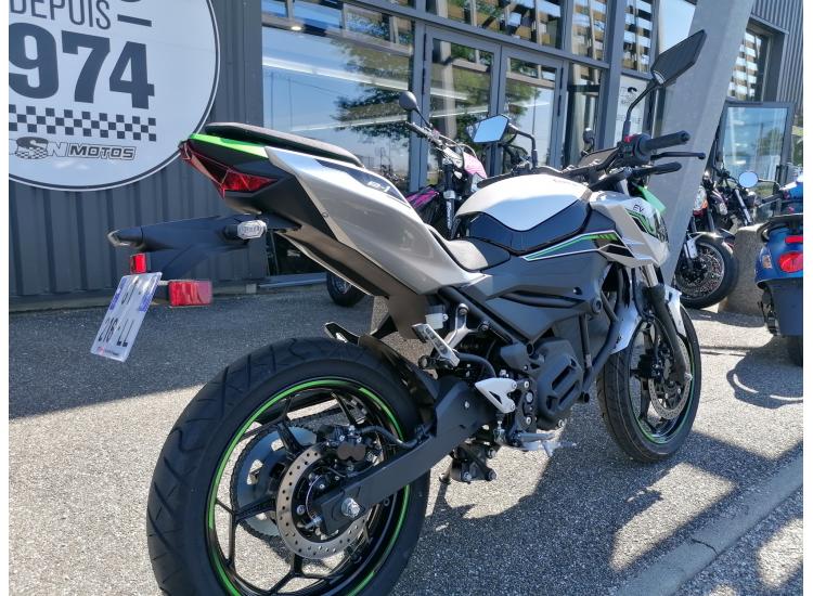 KAWASAKI Ze-1 / 150€ PAR MOIS / DSN MOTOS 47