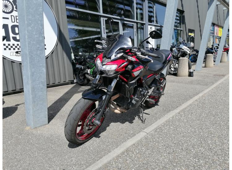 KAWASAKI Z 650 / 155€ PAR MOIS / DSN MOTOS 47