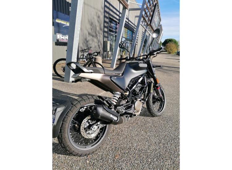 HUSQVARNA SVARTPILEN 125 ABS / 79€ PAR MOIS / DSN MOTOS 47